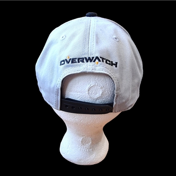 Overwatch Bundle ~ Lounge Pants~ Snapback Hat ~T-Shirt & Adult Coloring Book - Picture 4 of 16
